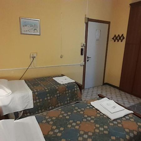 Albergo Da Peppino Poggio Mirteto Exterior photo